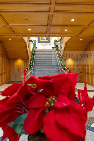 HolidayDecor120923MC_6166