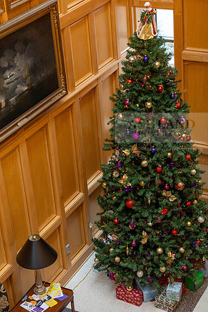 HolidayDecor120923MC_6194