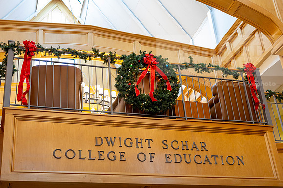 HolidayDecor120923MC_6155