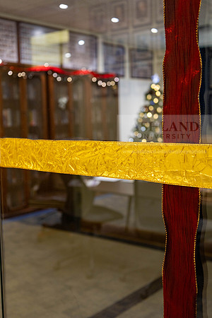 HolidayDecor120923MC_6243