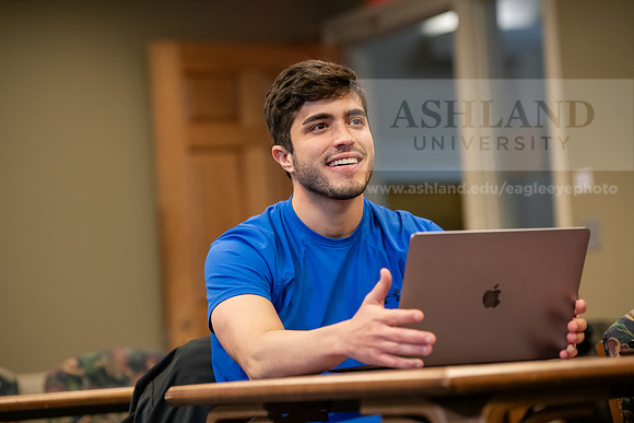 MBADigitalMarketing0324AWB_8245