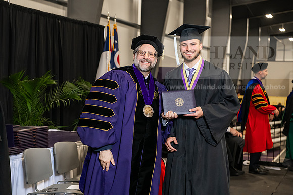 032SPGradBachelorScienceEducation0525AWB_4495