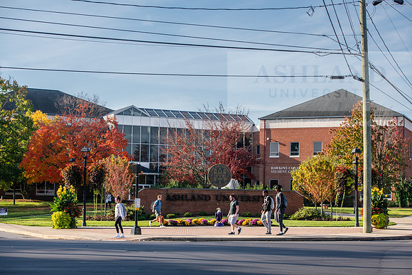 FallCampusLife1024AWB_4996