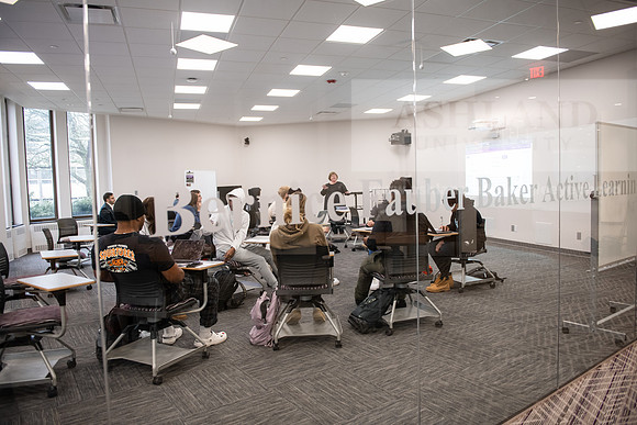 LibraryActiveLearningClassroom0124AWB_6162