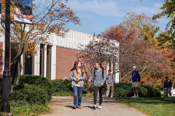 FallCampusLife1024AWB_5734