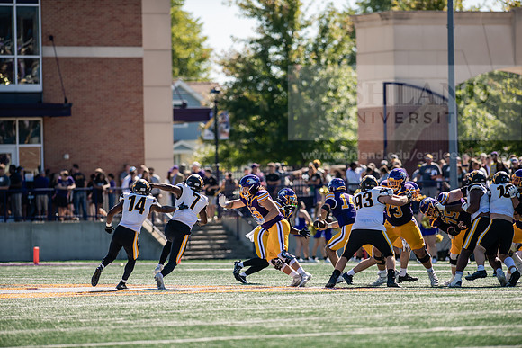 HOCOAUvOHDomFootballGame1024AWB_0632