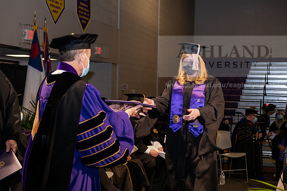 128MasterBusinessWiGrad1221ALW_6770