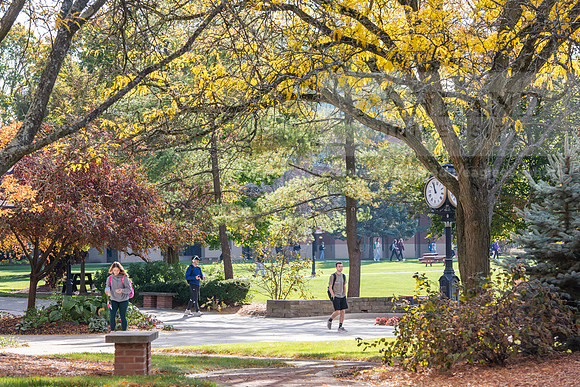 FallCampusLife1024AWB_5443