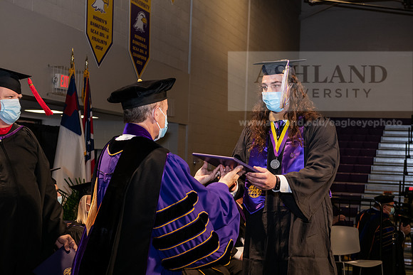 111MasterBusinessWiGrad1221ALW_6759