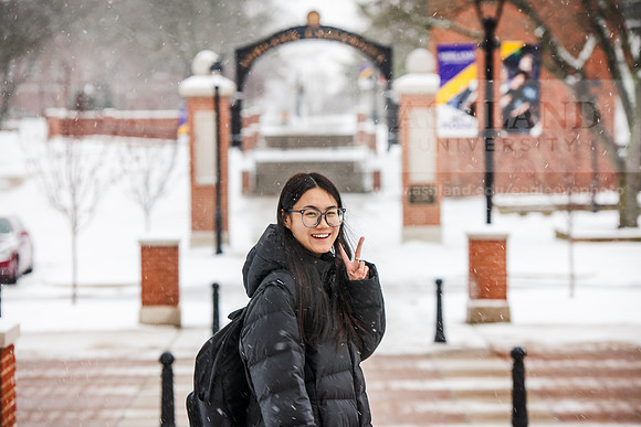 StudentsReturnWinterCampus0125AWB_6908