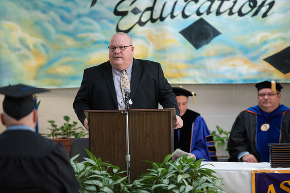 145GraftonCorrectionalGrad1018ALW_0936