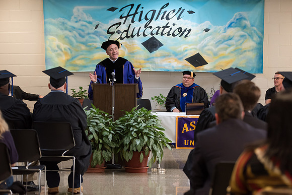 174GraftonCorrectionalGrad1018ALW_0998