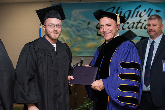 208GraftonCorrectionalGrad1018ALW_1087