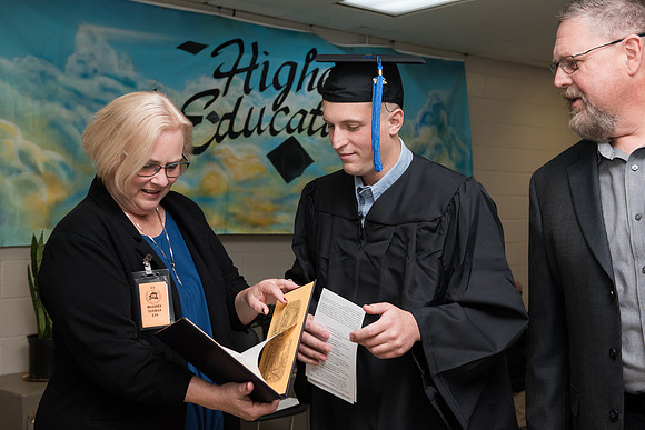 253GraftonCorrectionalGrad1018ALW_1213