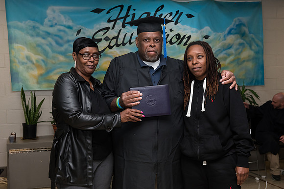 276GraftonCorrectionalGrad1018ALW_1255