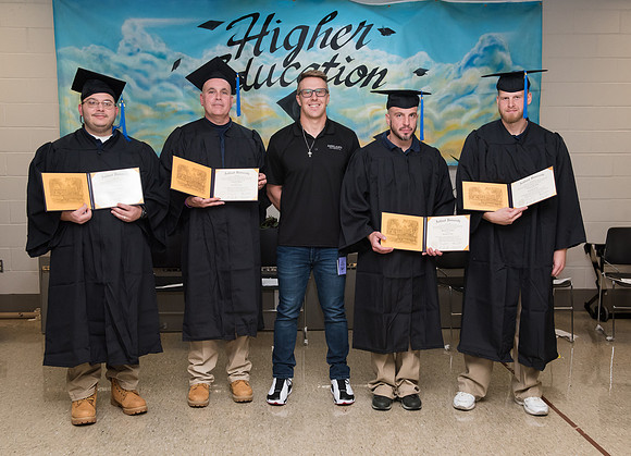 291GraftonCorrectionalGrad1018ALW_1289