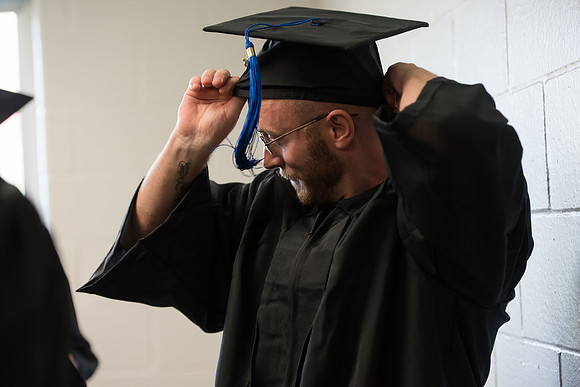 029GraftonCorrectionalGrad1018ALW_0668