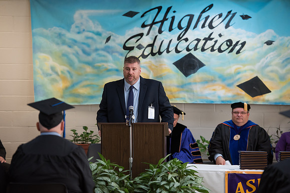 074GraftonCorrectionalGrad1018ALW_0773