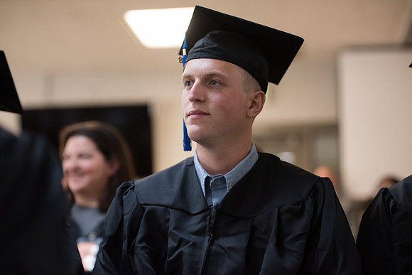 082GraftonCorrectionalGrad1018ALW_0787