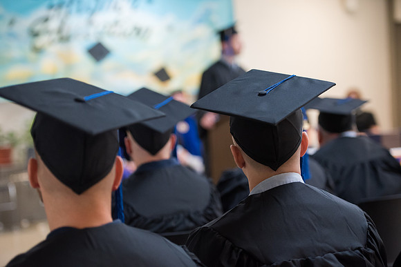 089GraftonCorrectionalGrad1018ALW_0802