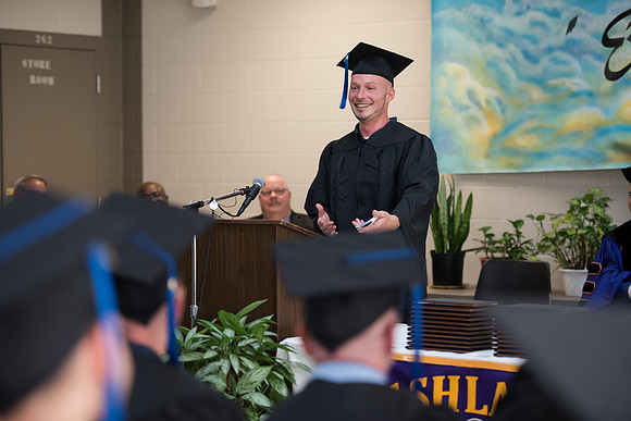 109GraftonCorrectionalGrad1018ALW_0847