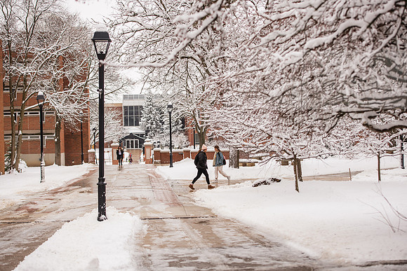 WinterCampusLife0123ALW_3817