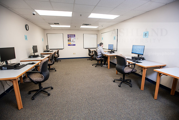TestingCenter0225AWB_7708