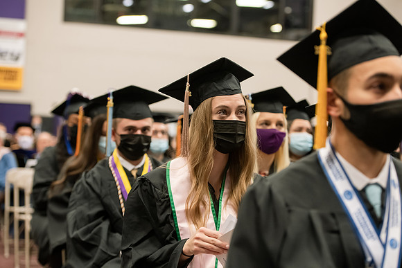 114WiGradCeremony1221ALW_6399