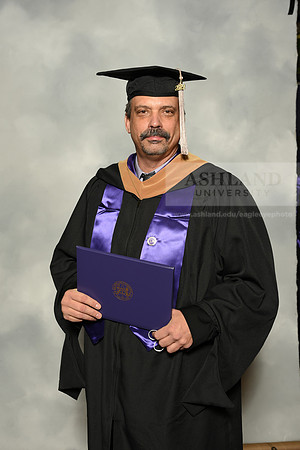 049MasterBusinessWiGrad1221MP7_0681