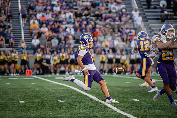 AUvIUPFootball0924ALW_8357