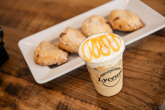 LyceumCafeFoodBeverage1223AWB_4224