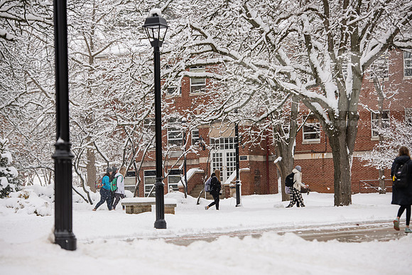 WinterCampusLife0123ALW_4171