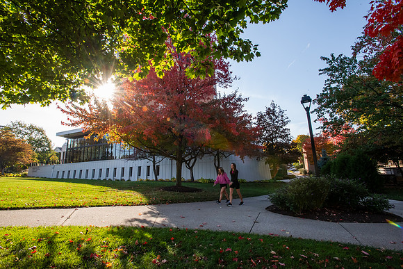 FallCampusLife1024AWB_5159