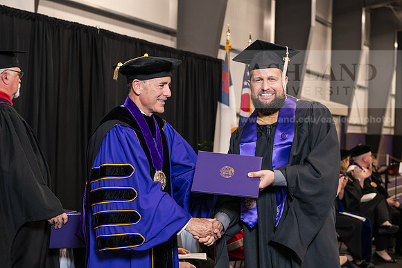085SpGradMasterBusiness0524AWB_9265