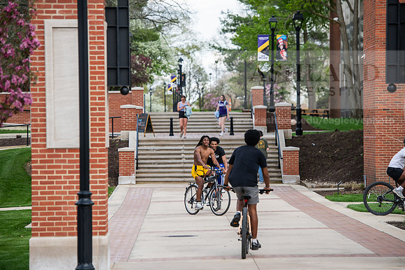 112SpringCampusLife0425AWB_0075