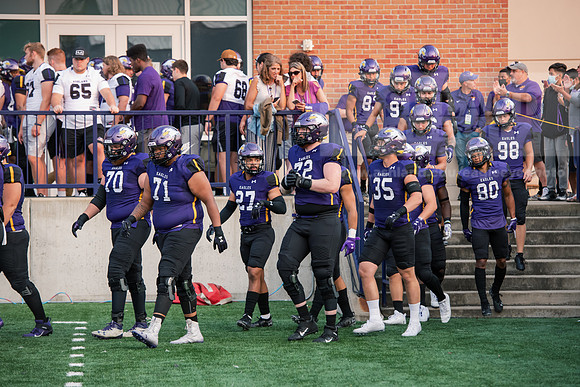 AUvsFerris100Ftball0921ALW_7426