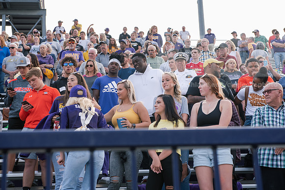 AUvsFerris100Ftball0921ALW_7361