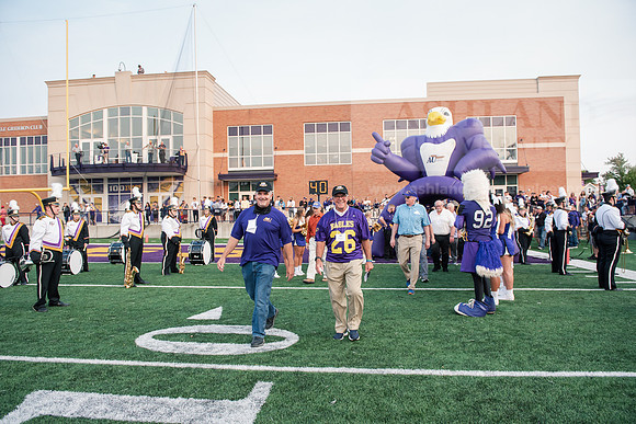 AUvsFerris100Ftball0921ALW_3558