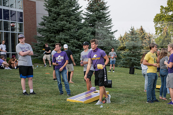 AUvsFerris100Ftball0921ALW_7087