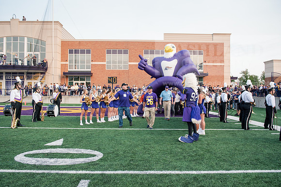 AUvsFerris100Ftball0921ALW_3555