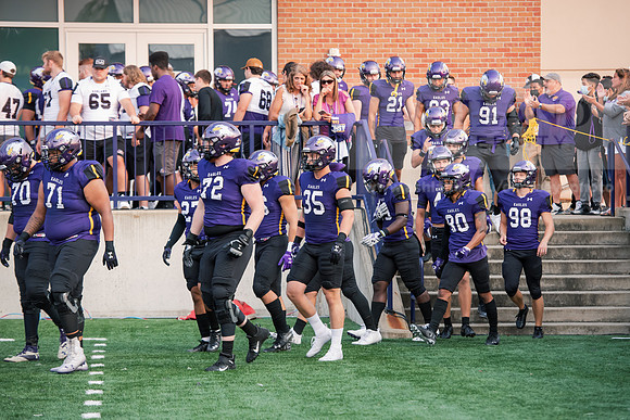 AUvsFerris100Ftball0921ALW_7428