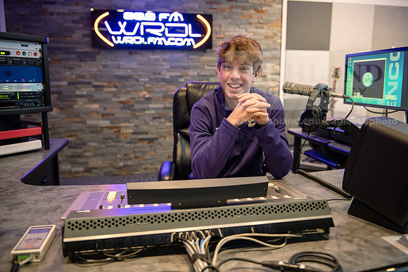 WRDLRadioMorningShow0224AWB_8718