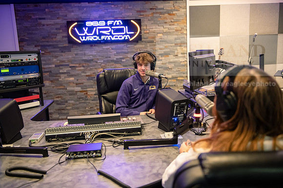 WRDLRadioMorningShow0224AWB_8734