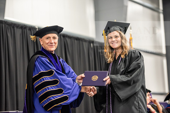 016SpGradBachelorNursing0524TR_ALW_8156