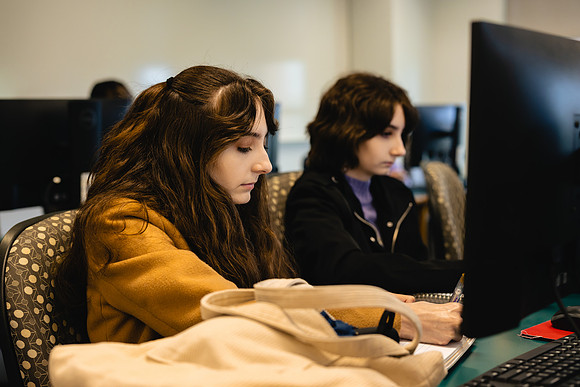 AU - Spring Photoshoot - UG - 2023 - Computer Science-4-4