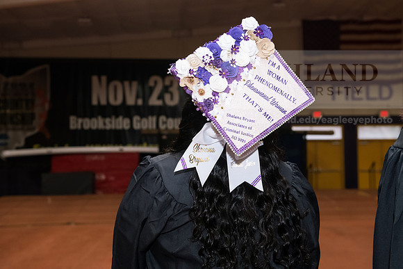 072WiGradPreCeremony1221ALW_6054
