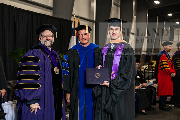 153SpGradMasterBusinessAdmin0525AWB_3168