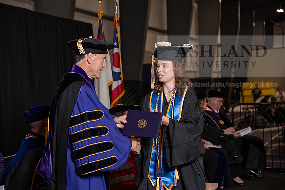 117SpGradBachelorScienceBusiness0524TR_DSC_5420