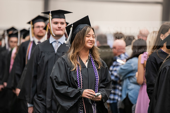 149SpGradProcessional0525AWB_2415