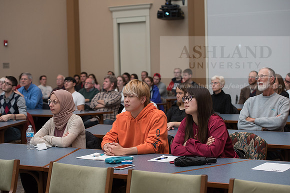 Ashland Center for Nonviolence - War in the Bible Panel Discussi